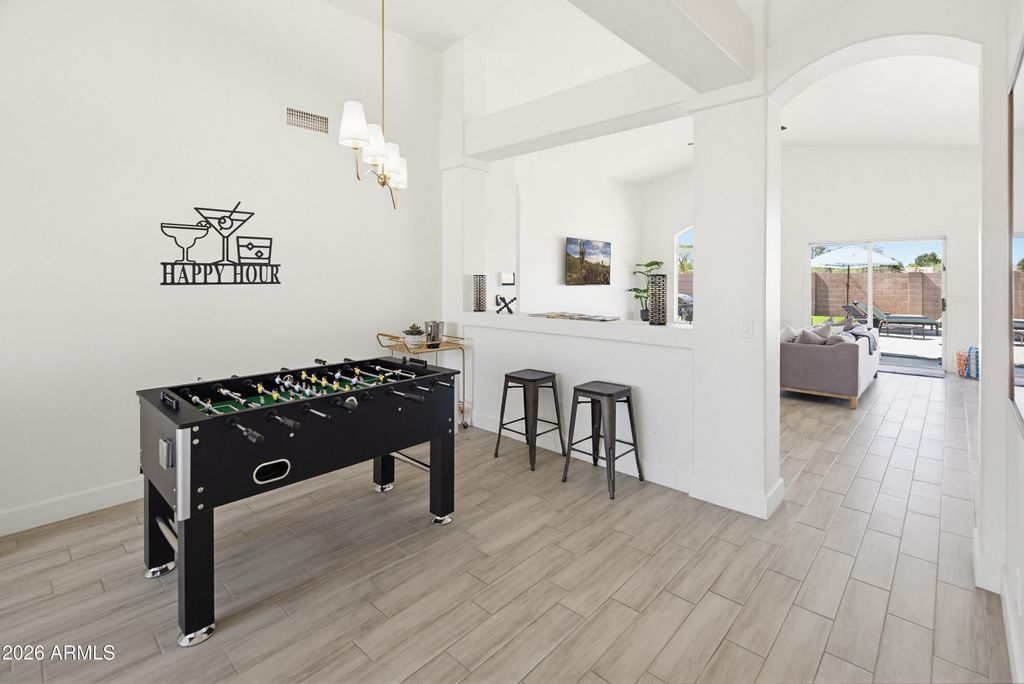 Image 10 of property listing at 2842 E ROCKWOOD Drive, Phoenix, AZ 85050