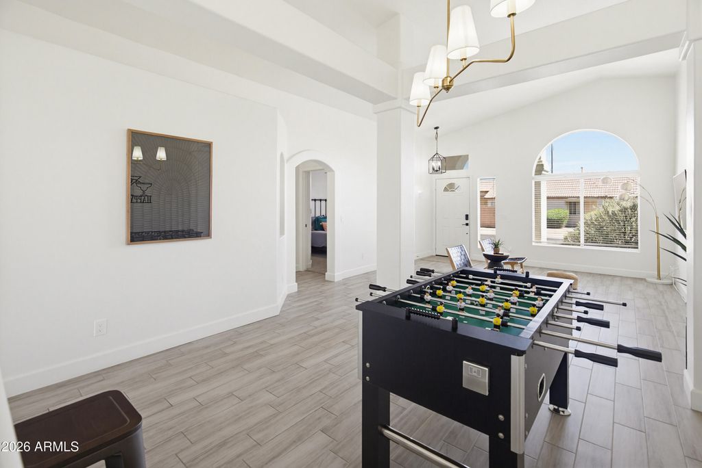 Image 11 of property listing at 2842 E ROCKWOOD Drive, Phoenix, AZ 85050