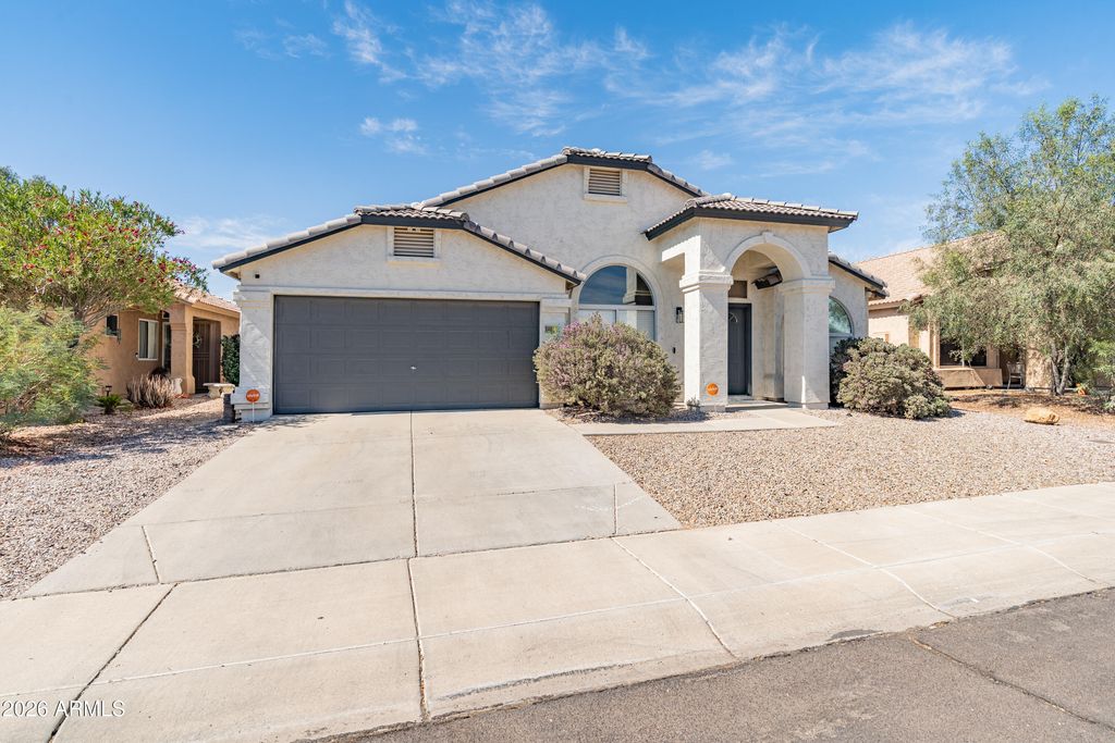 Image 42 of property listing at 2842 E ROCKWOOD Drive, Phoenix, AZ 85050