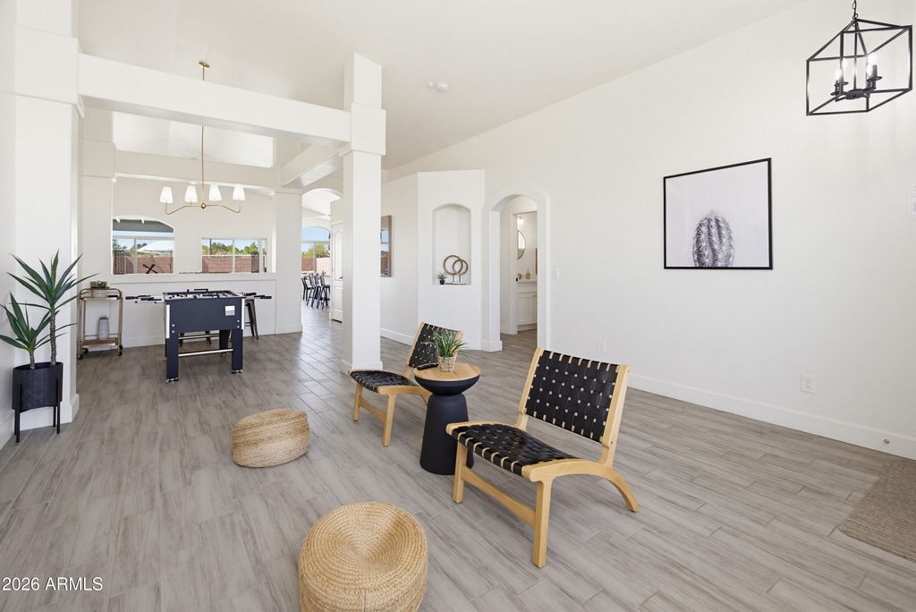 Image 8 of property listing at 2842 E ROCKWOOD Drive, Phoenix, AZ 85050