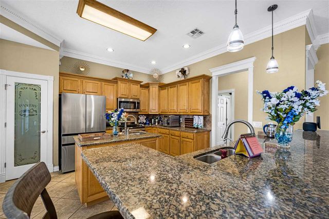 1548 SW Paint Rd, Cache, OK 73527