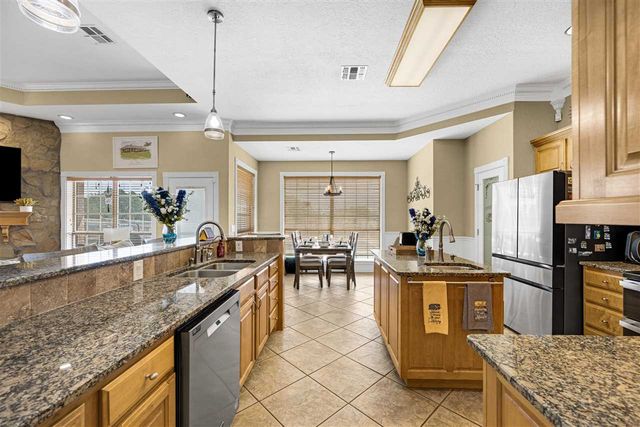 1548 SW Paint Rd, Cache, OK 73527