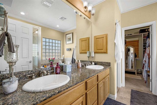 1548 SW Paint Rd, Cache, OK 73527