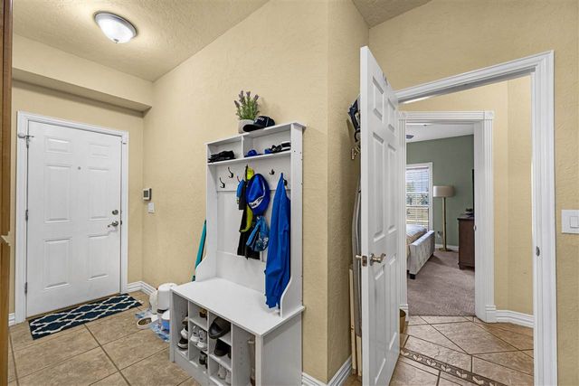 1548 SW Paint Rd, Cache, OK 73527