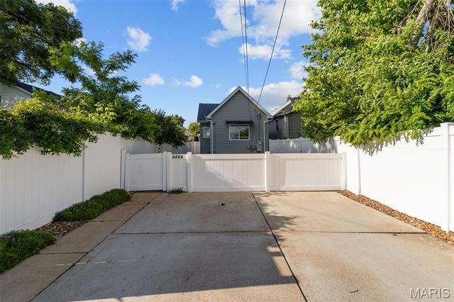 6228 Fyler Avenue, St Louis, MO 63139