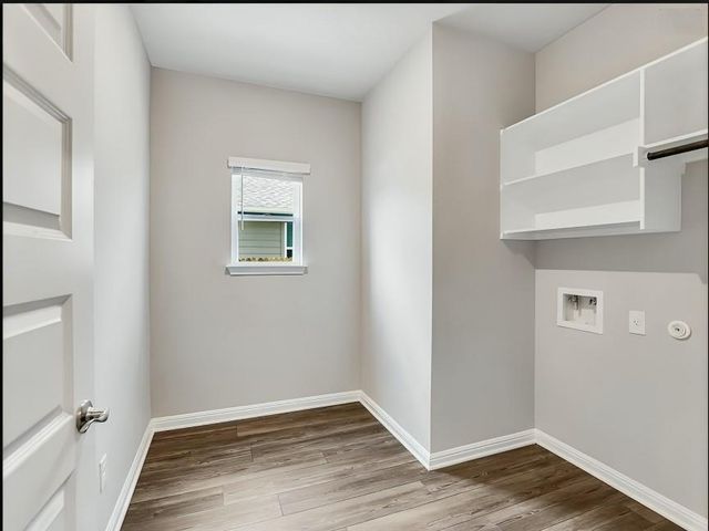 109 Fairmeadow Downs DR, Hutto, TX 78634