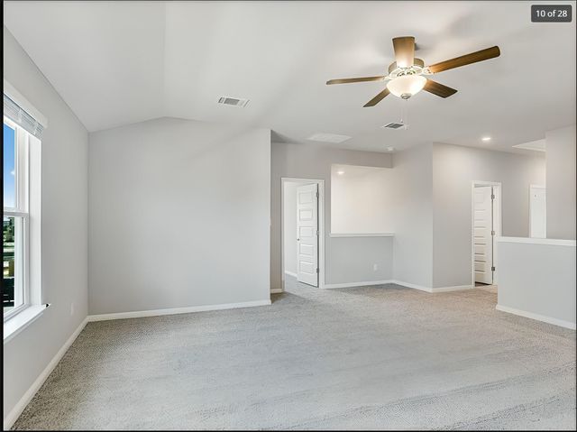 109 Fairmeadow Downs DR, Hutto, TX 78634