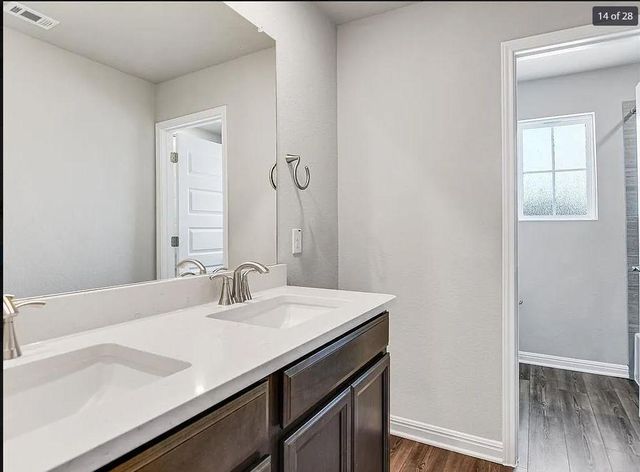 109 Fairmeadow Downs DR, Hutto, TX 78634
