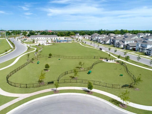 109 Fairmeadow Downs DR, Hutto, TX 78634