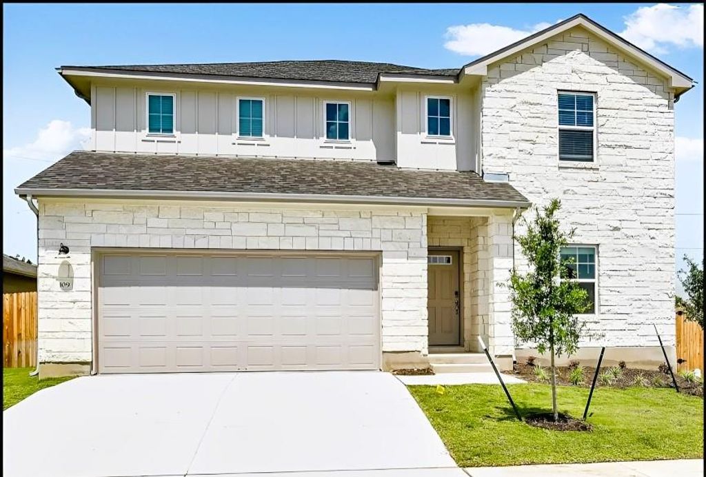 109 Fairmeadow Downs DR, Hutto, TX 78634