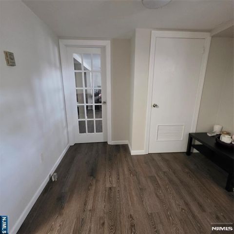 100 Huguenot Avenue 17A, Englewood, NJ 07631