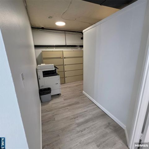 100 Huguenot Avenue 17A, Englewood, NJ 07631