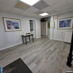 100 Huguenot Avenue 17A, Englewood, NJ 07631
