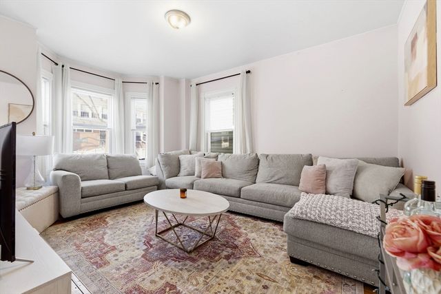 861 E Broadway, Boston, MA 02127