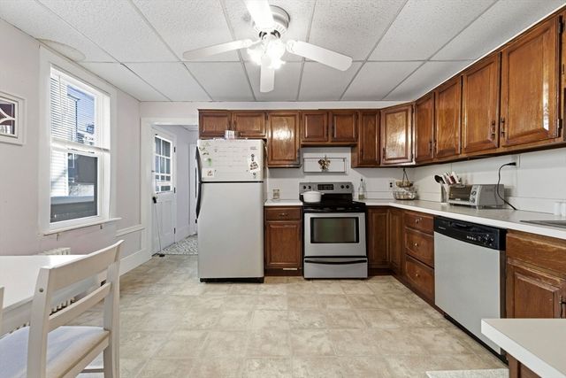 861 E Broadway, Boston, MA 02127