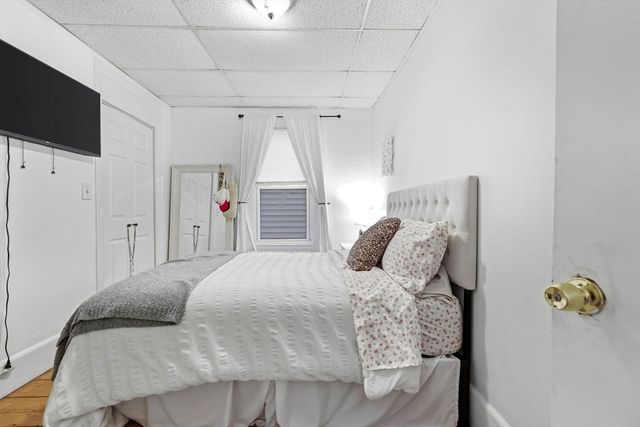 861 E Broadway, Boston, MA 02127