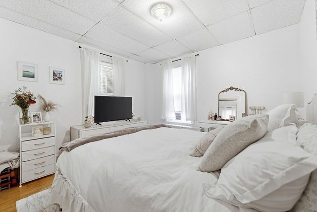 861 E Broadway, Boston, MA 02127