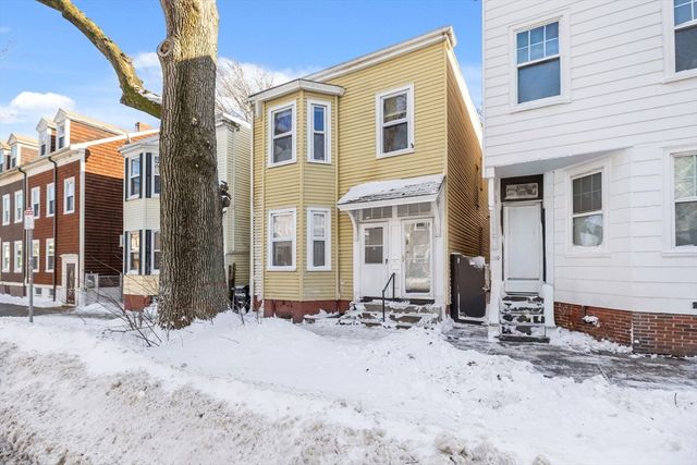 861 E Broadway, Boston, MA 02127