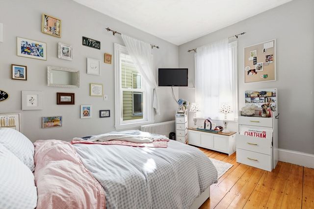 861 E Broadway, Boston, MA 02127