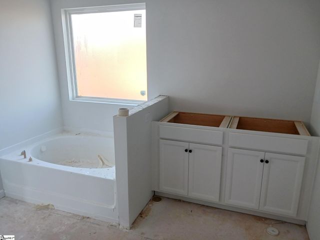 449 Haddon Trail, Woodruff, SC 29388