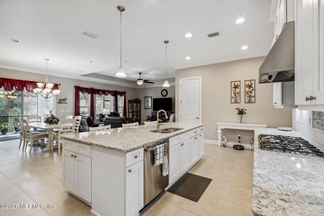 29170 GRANDVIEW Manor, Yulee, FL 32097