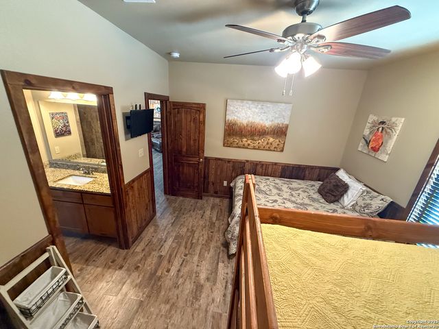 84 mountain laurel, Concan, TX 78838