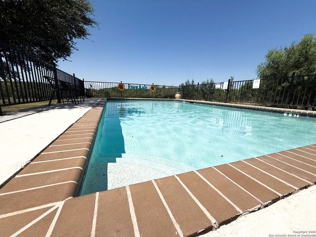 84 mountain laurel, Concan, TX 78838