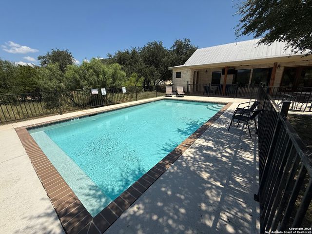 84 mountain laurel, Concan, TX 78838