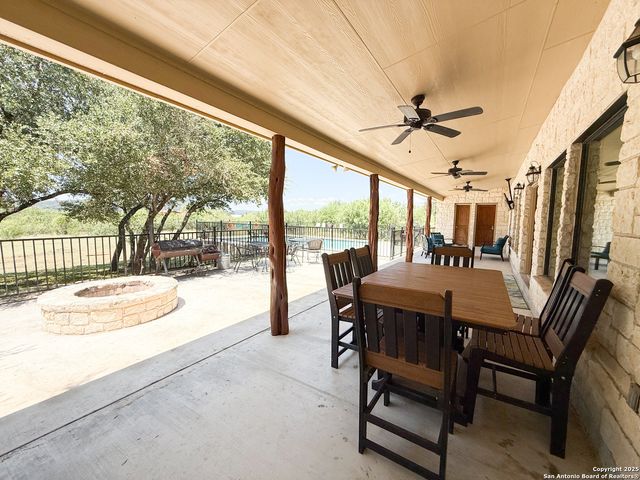 84 mountain laurel, Concan, TX 78838