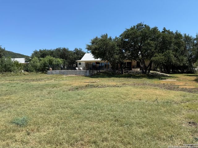 84 mountain laurel, Concan, TX 78838