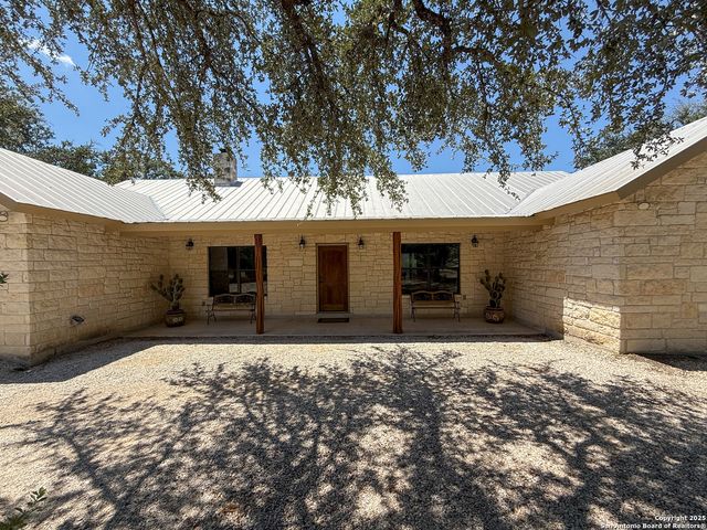 84 mountain laurel, Concan, TX 78838