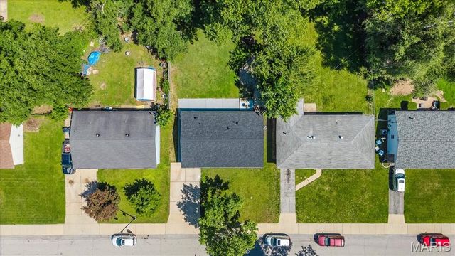 9811 Mill Pass Lane, St Louis, MO 63134
