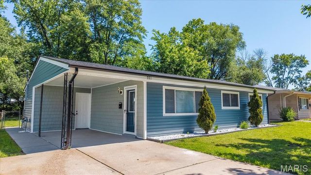 9811 Mill Pass Lane, St Louis, MO 63134
