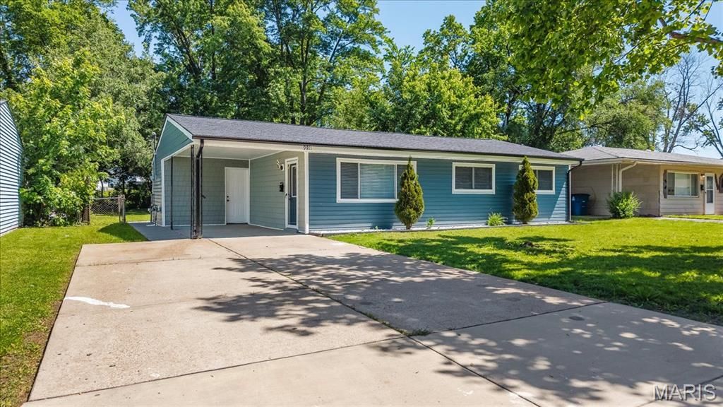 9811 Mill Pass Lane, St Louis, MO 63134