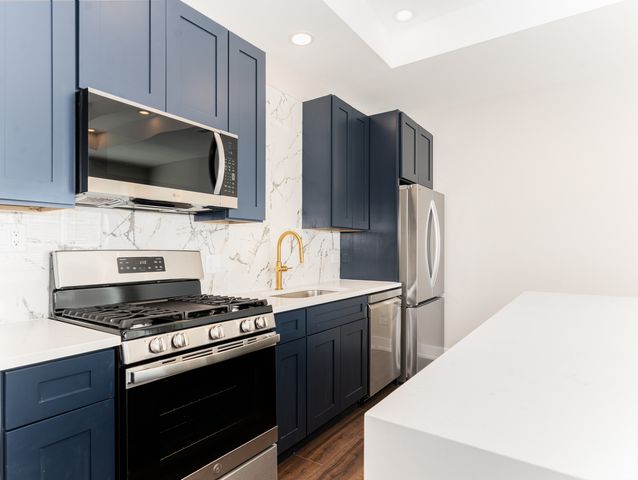 638 W 47th Street, Chicago, IL 60609