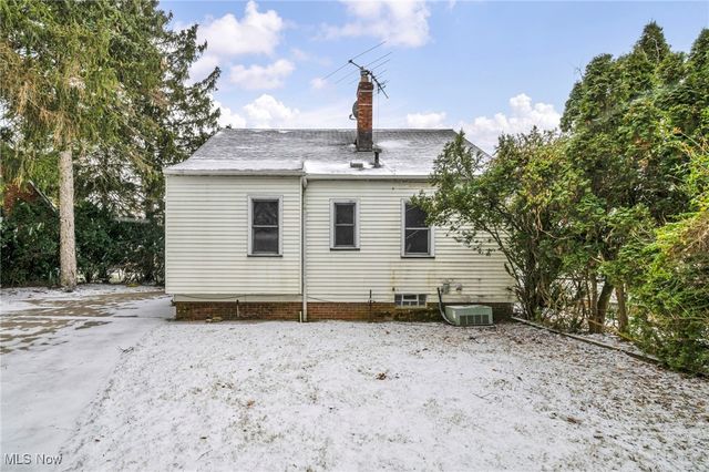 13719 Wolf Avenue, Garfield Heights, OH 44125