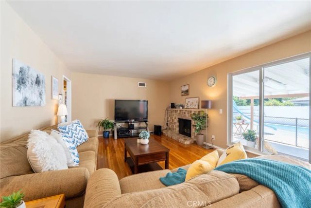 1534 W Edithia, Anaheim, CA 92802