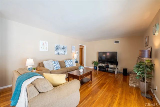 1534 W Edithia, Anaheim, CA 92802