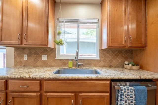 1534 W Edithia, Anaheim, CA 92802
