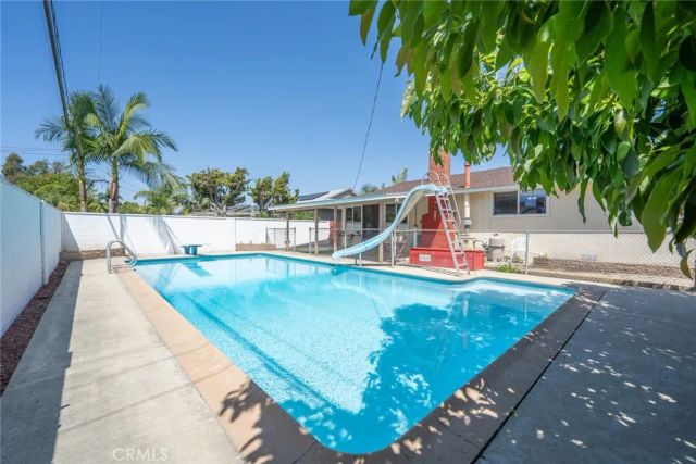 1534 W Edithia, Anaheim, CA 92802