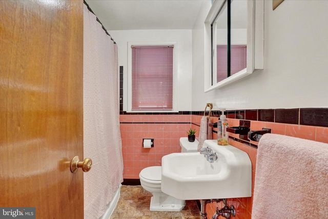 130 KNOLL LANE, York, PA 17406