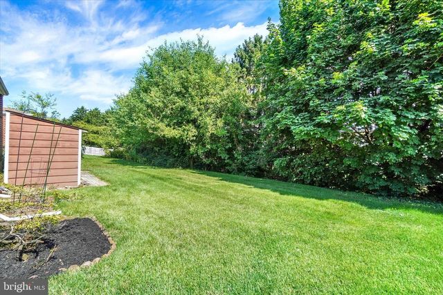 130 KNOLL LANE, York, PA 17406