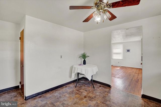 130 KNOLL LANE, York, PA 17406
