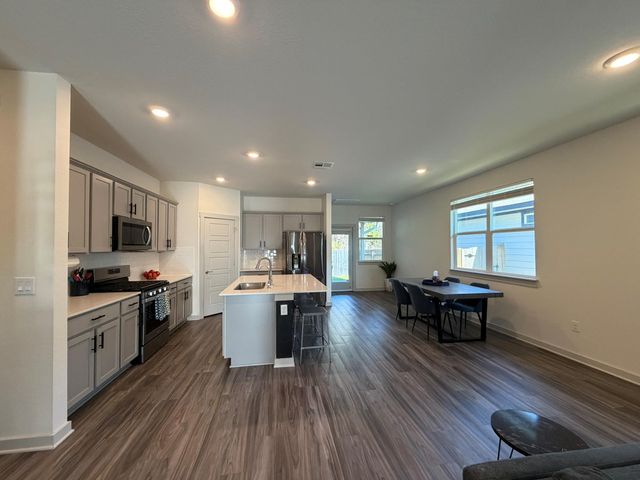 273 Centuryplant RD, Leander, TX 78641