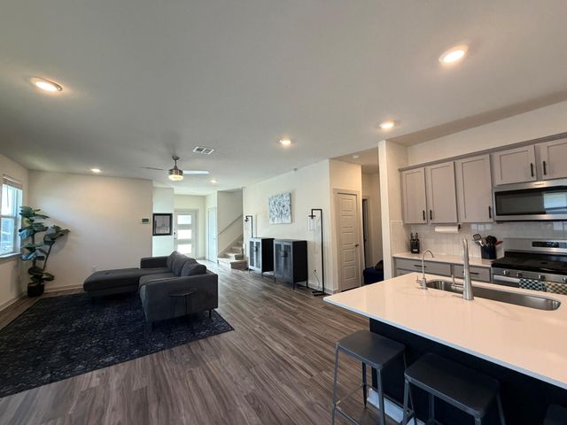 273 Centuryplant RD, Leander, TX 78641