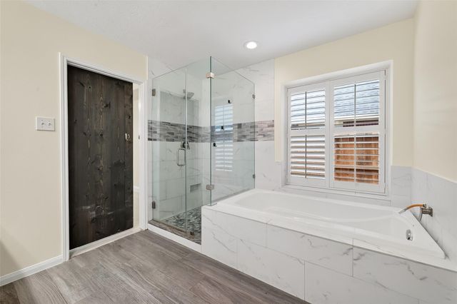 15511 Valley Creek Drive, Houston, TX 77095