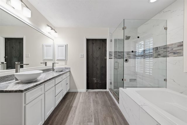 15511 Valley Creek Drive, Houston, TX 77095