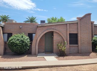 4437 E HUBBELL Street 34, Phoenix, AZ 85008