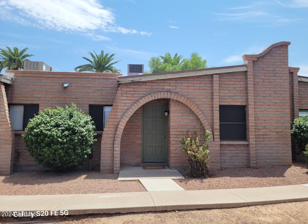 4437 E HUBBELL Street 34, Phoenix, AZ 85008