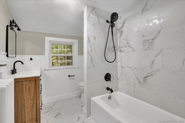 25 Bolleswood Lane, Avon, CT 06001